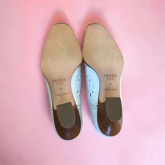 PRADA Victorian Style Lace Up Ankle Boot. - Picture 5 of 8